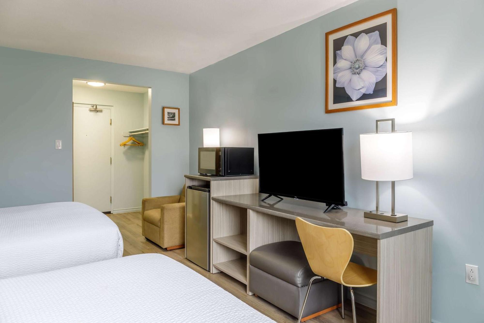 Motel 6 Niagara Falls, On Near The Falls מראה חיצוני תמונה