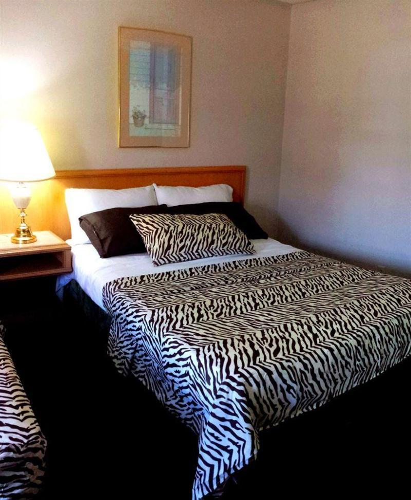 Motel 6 Niagara Falls, On Near The Falls מראה חיצוני תמונה