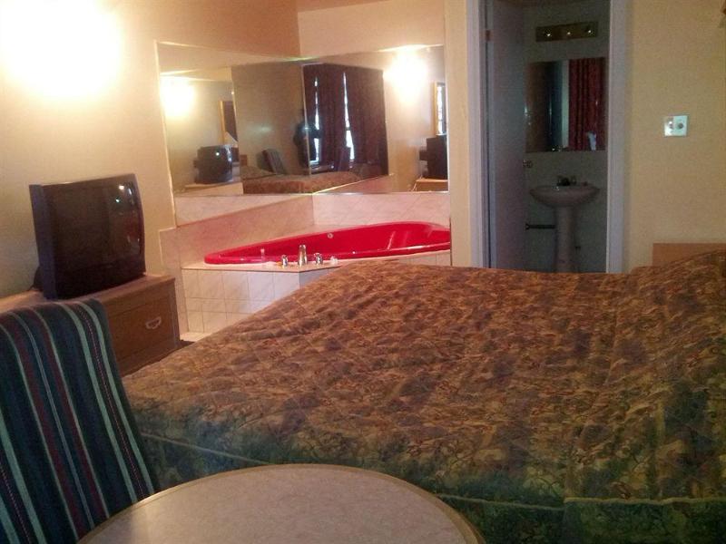 Motel 6 Niagara Falls, On Near The Falls מראה חיצוני תמונה