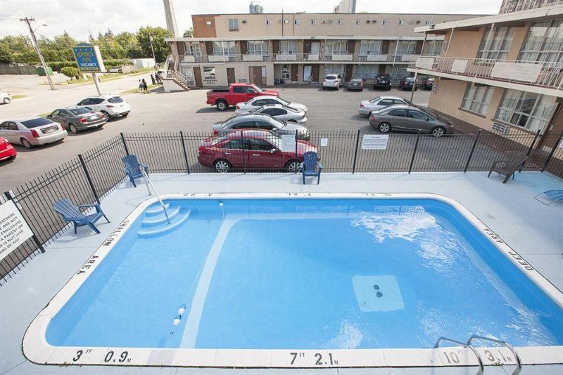 Motel 6 Niagara Falls, On Near The Falls מראה חיצוני תמונה